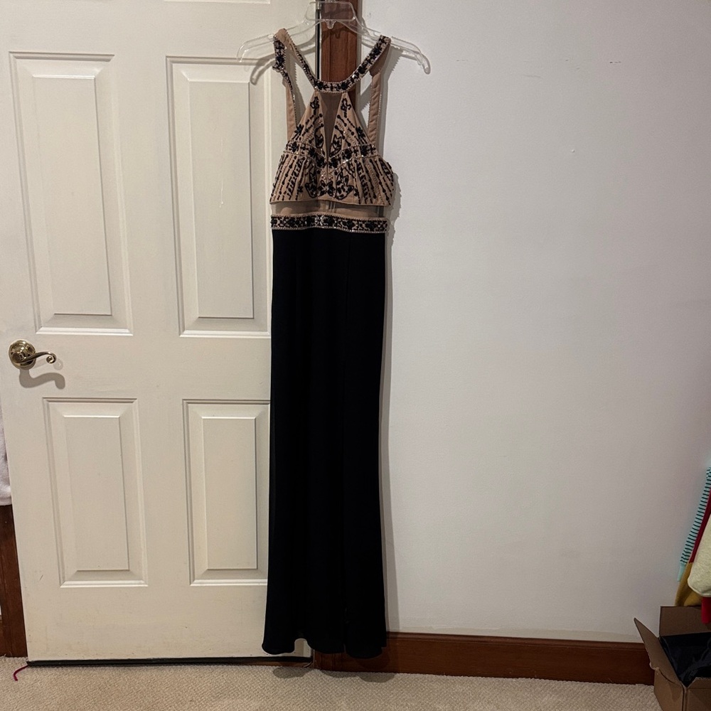 Minuet Petite Black and Tan Backless Dress